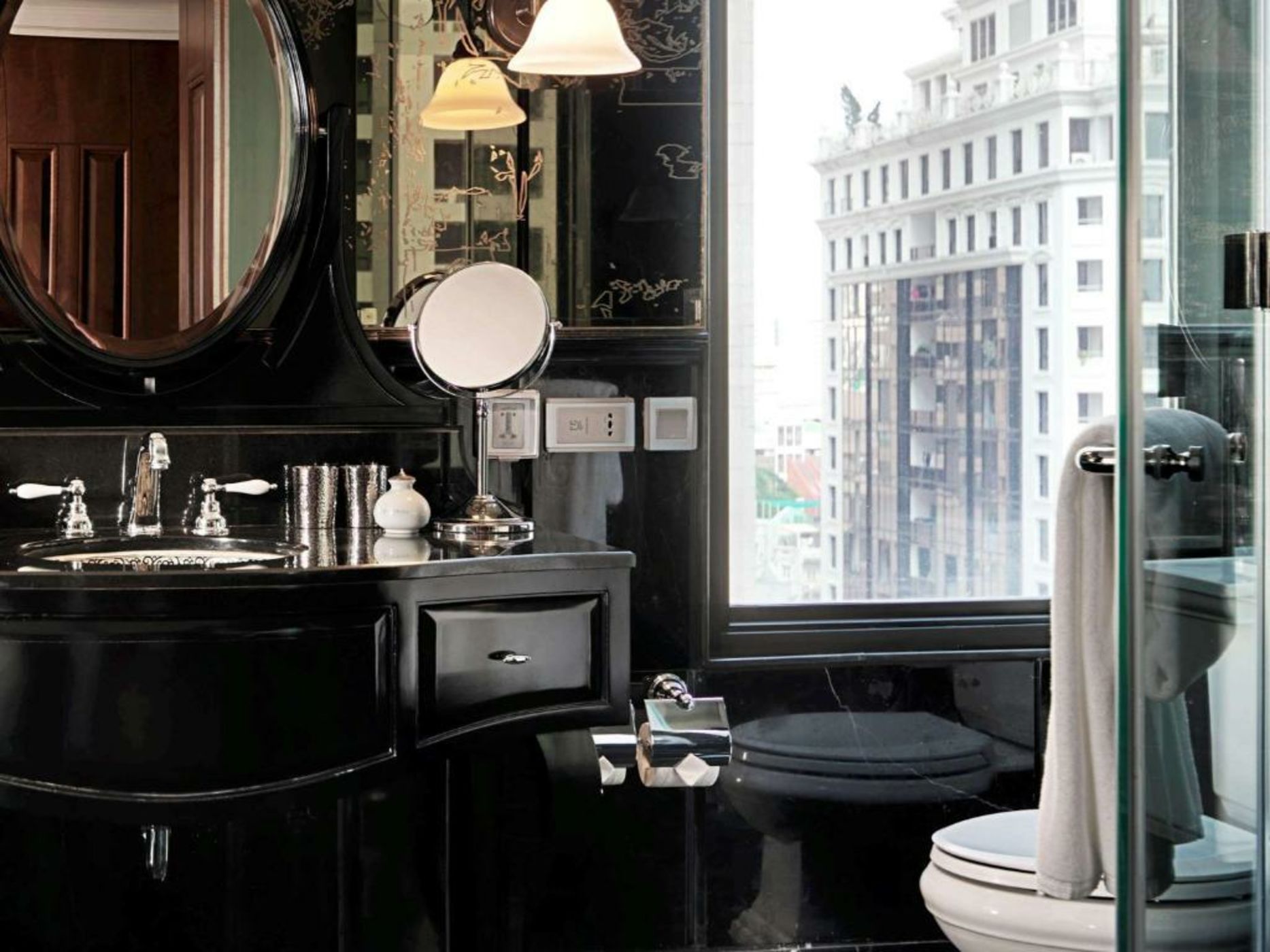 Hotel Muse Bangkok Langsuan - MGallery - SHA PLUS Certified