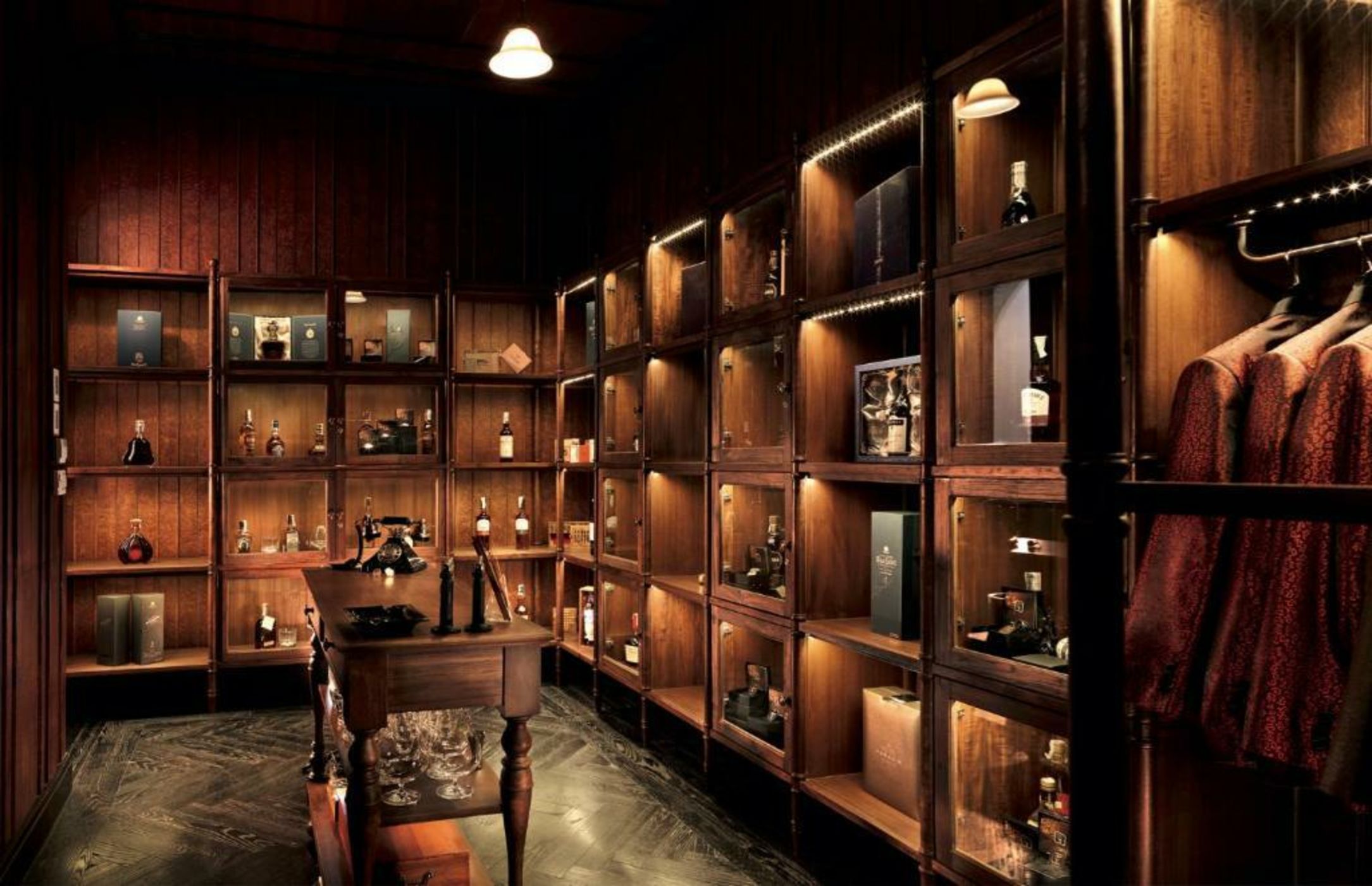 Hotel Muse Bangkok Langsuan - MGallery - SHA PLUS Certified