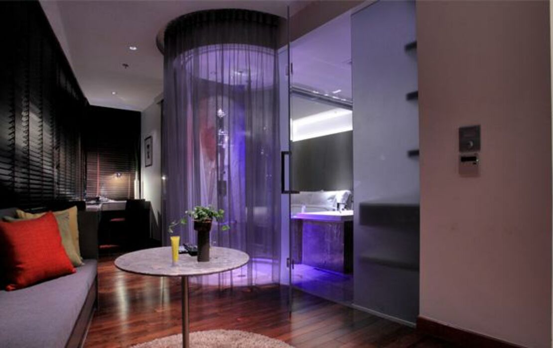 LiT BANGKOK Hotel