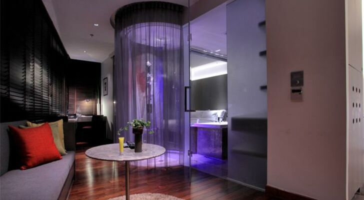 LiT BANGKOK Hotel
