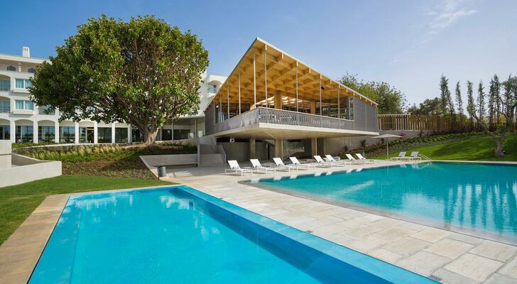 OZADI Tavira Hotel