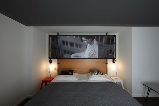 Zoom Hotel