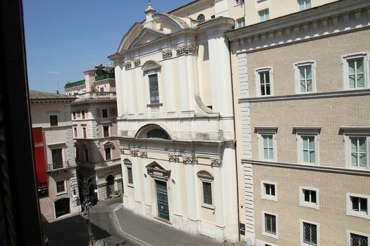 Gens Luxury Suites