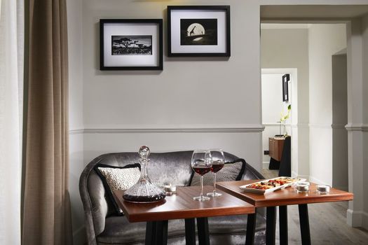 Gens Luxury Suites