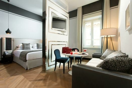 Corso 281 Luxury Suites