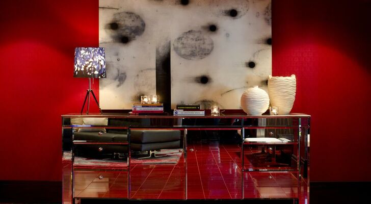 Kimpton Rouge Hotel