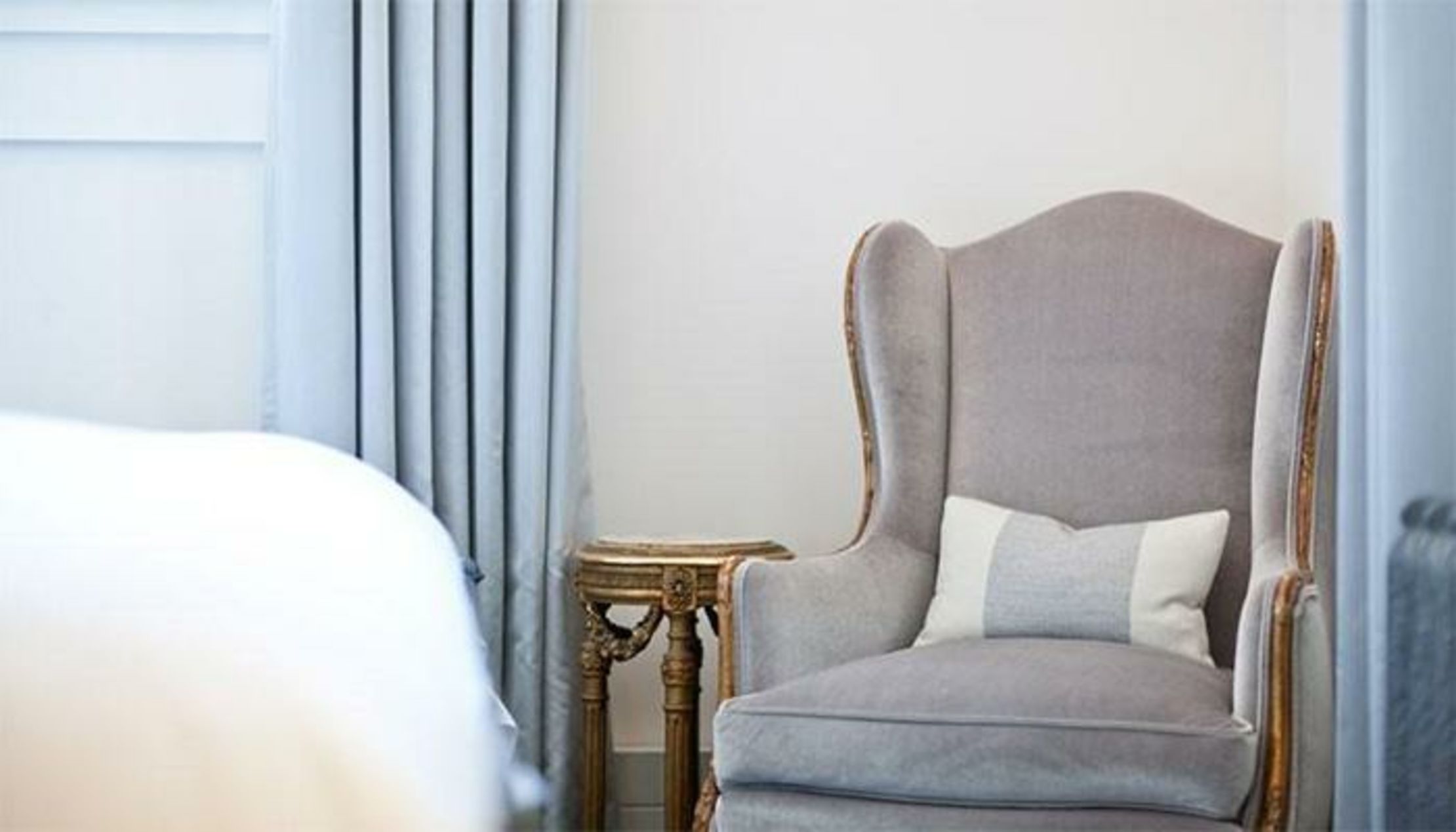 Washington School House Hotel