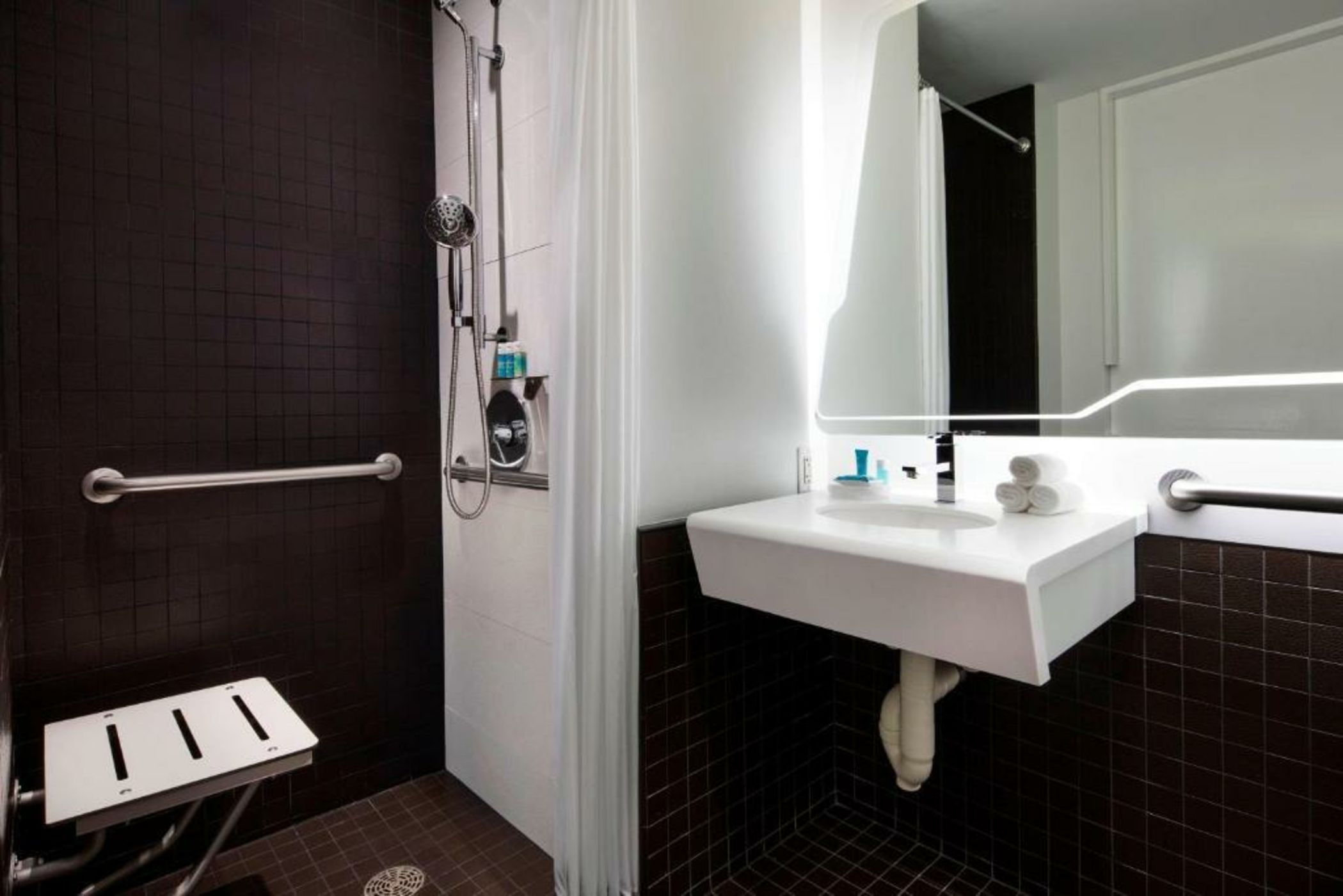 The Washington by LuxUrban