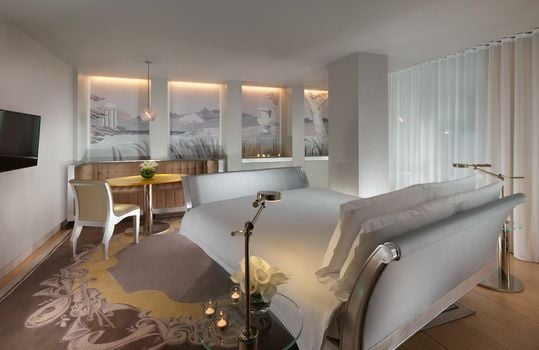 Sanderson London