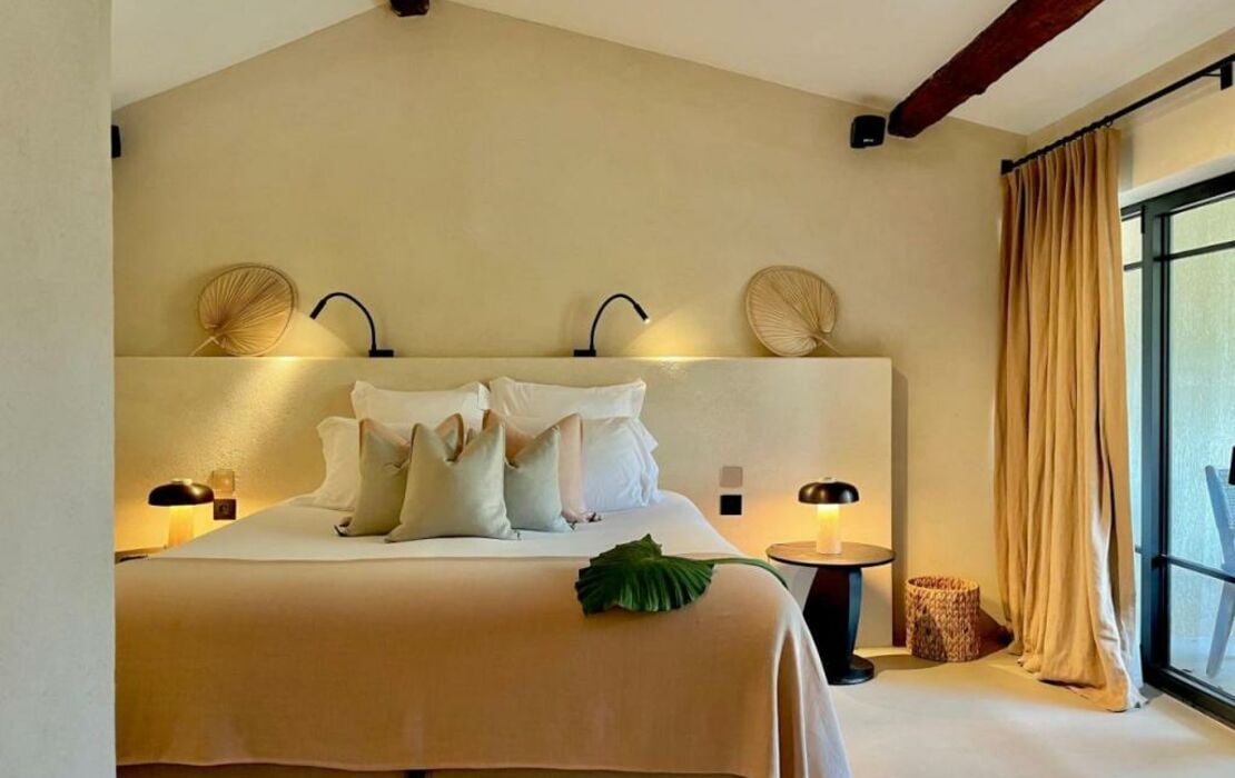 toile-blanche-a-design-boutique-hotel-saint-paul-de-vence-france