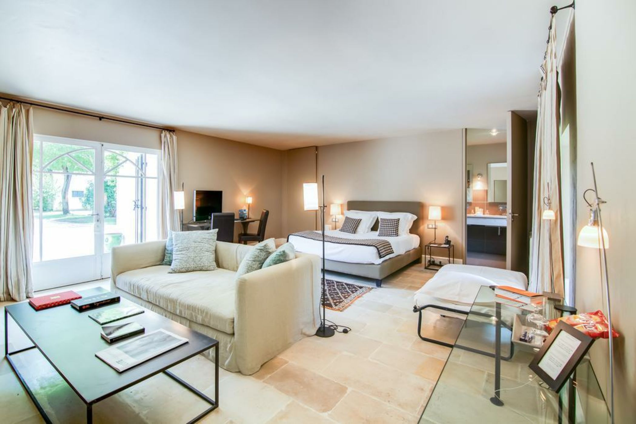 Mas De Peint - Les Collectionneurs