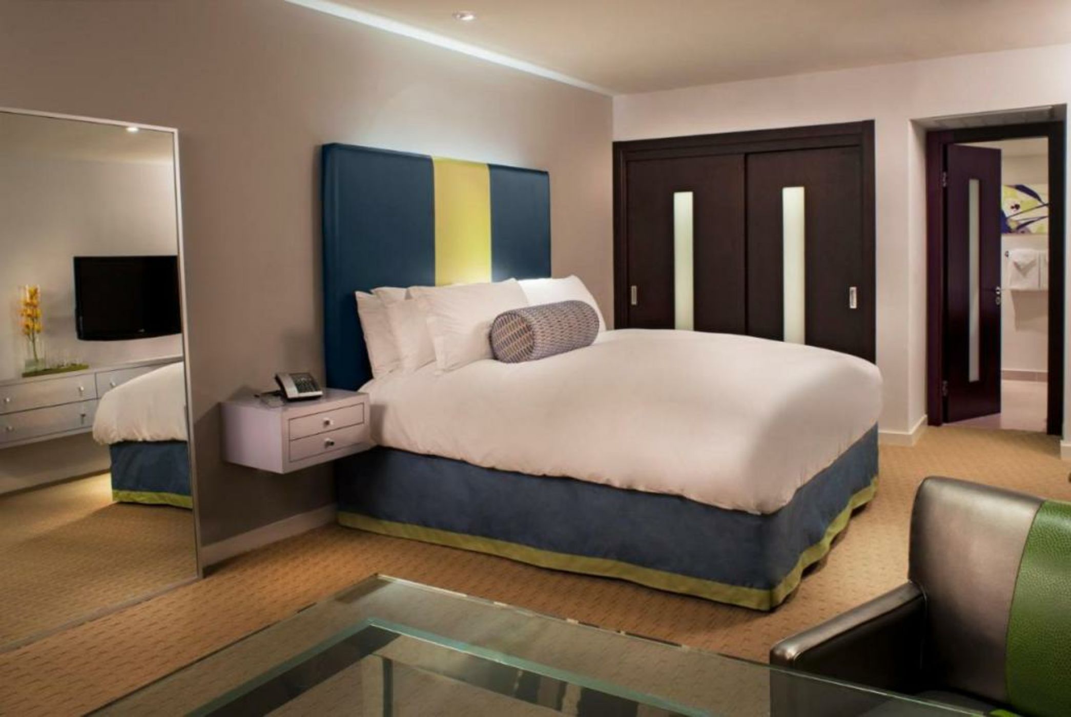 Sunset Marquis Hotel