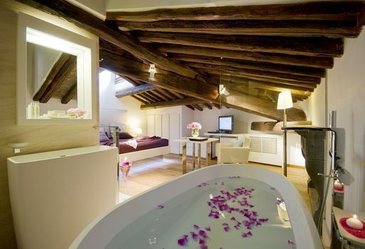 Gigli D'Oro Suite