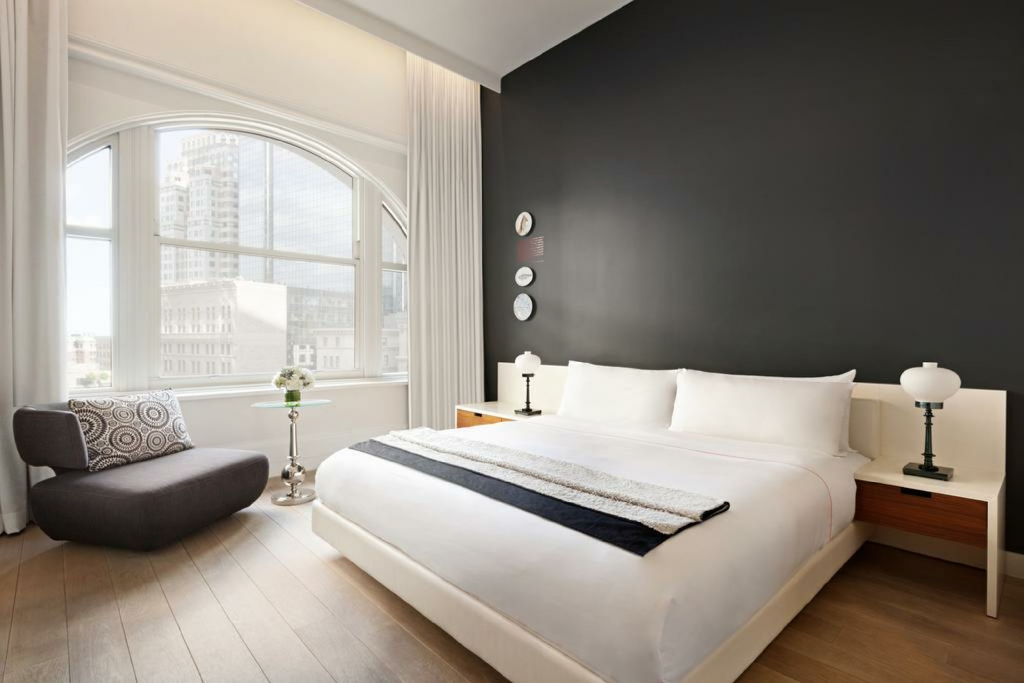 Ames Boston Hotel, Curio Collection by Hilton