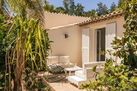 Hôtel La Tartane Saint-Tropez