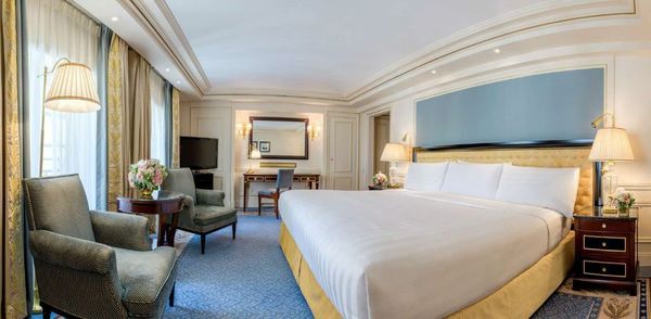 Shangri-La Paris
