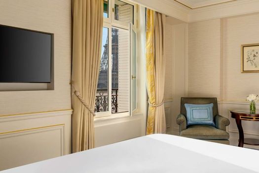 Shangri-La Paris