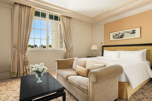 Shangri-La Paris