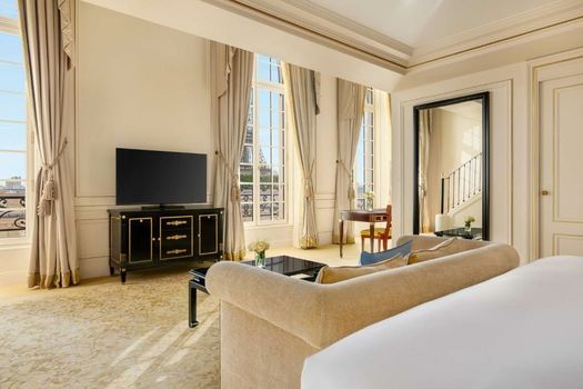 Shangri-La Paris