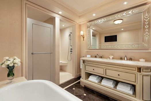 Shangri-La Paris