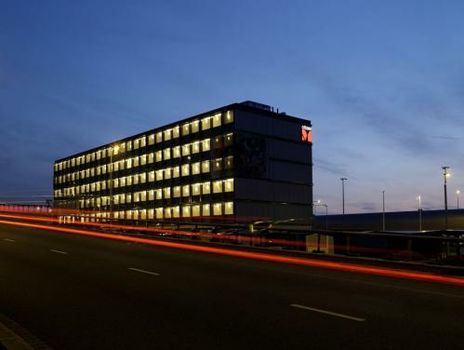 citizenM Schiphol Airport