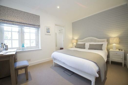 Holm House Hotel