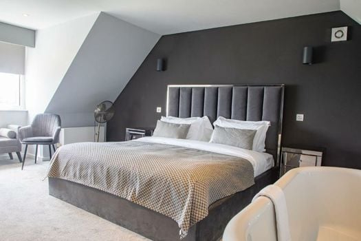 Holm House Hotel
