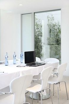 Alenti Sitges Hotel & Restaurant