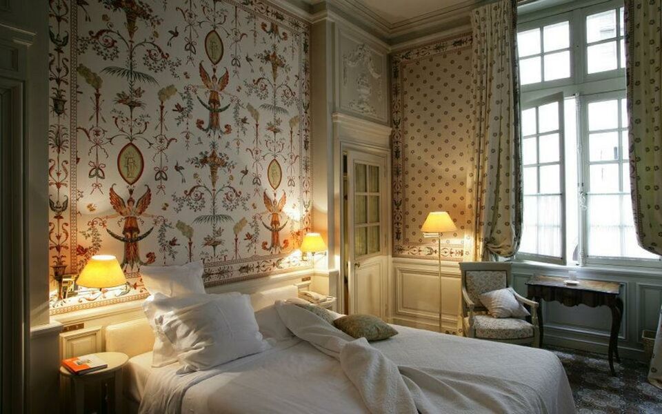 Beautiful Avignon Hotel La Mirande on Hello Lovely Studio.