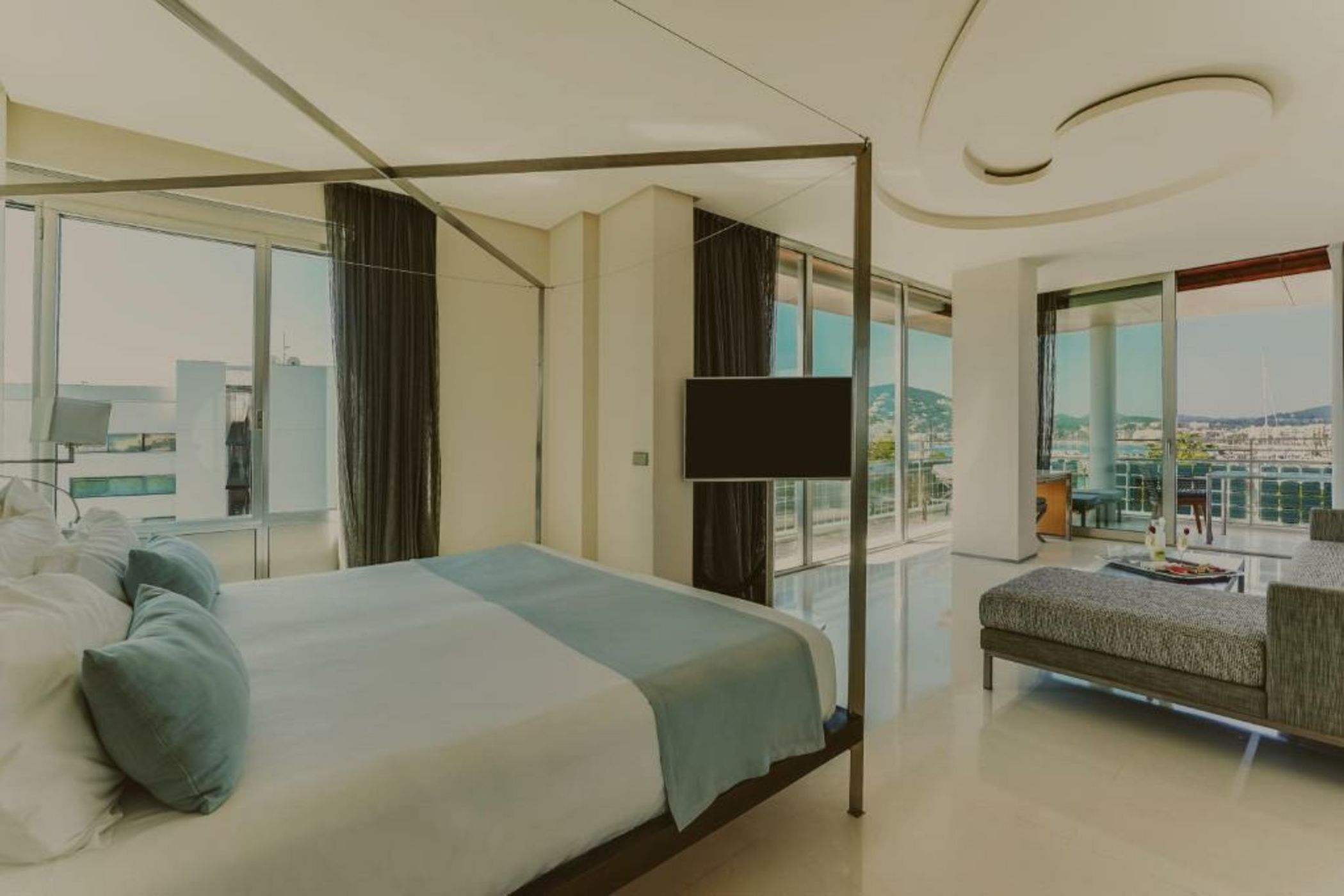 Aguas de Ibiza Grand Luxe Hotel