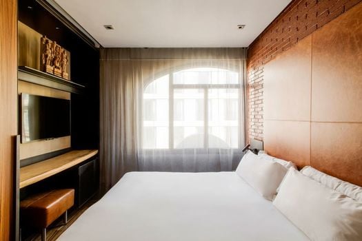 Hotel Granados 83