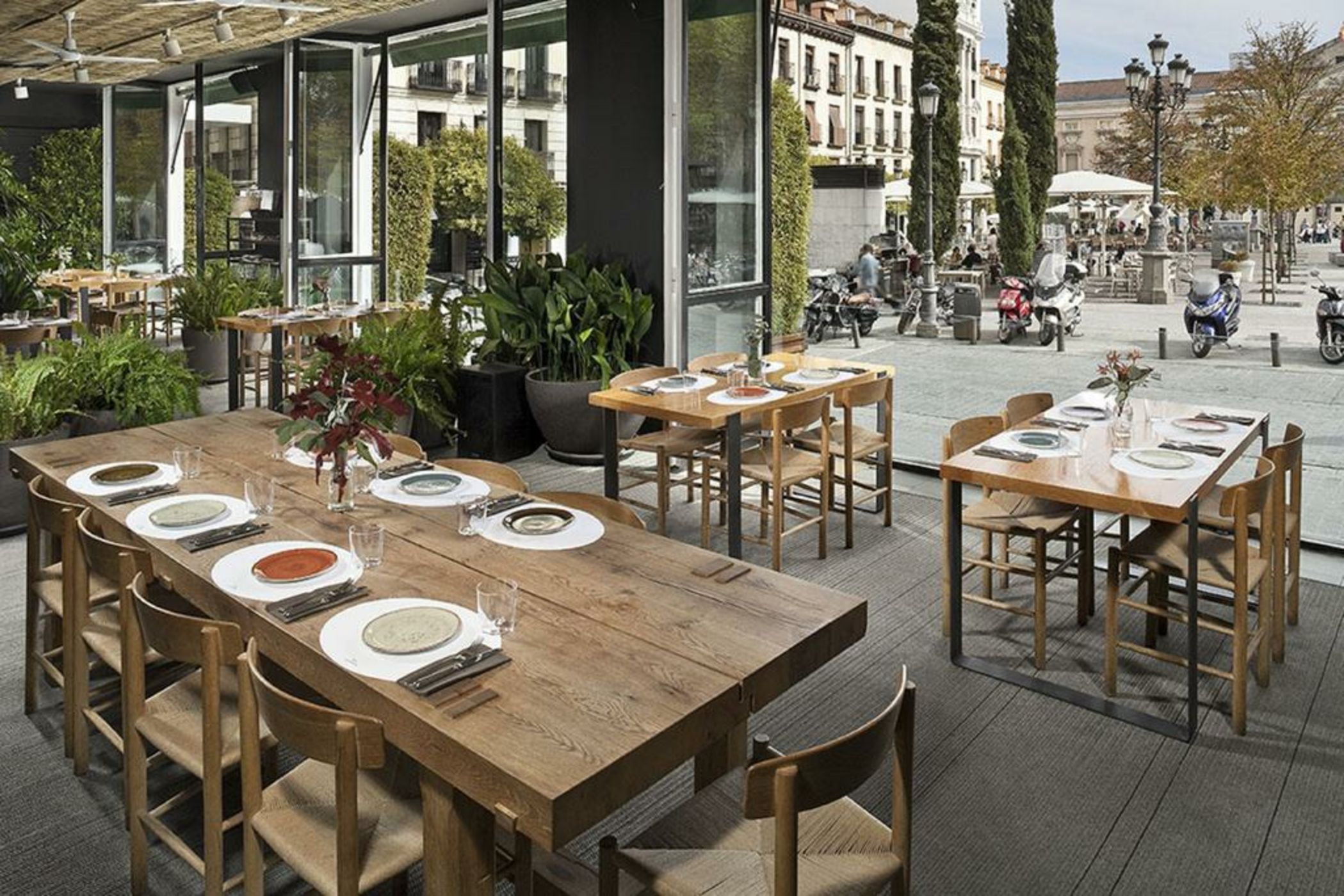 ME Madrid Reina Victoria by Meliá