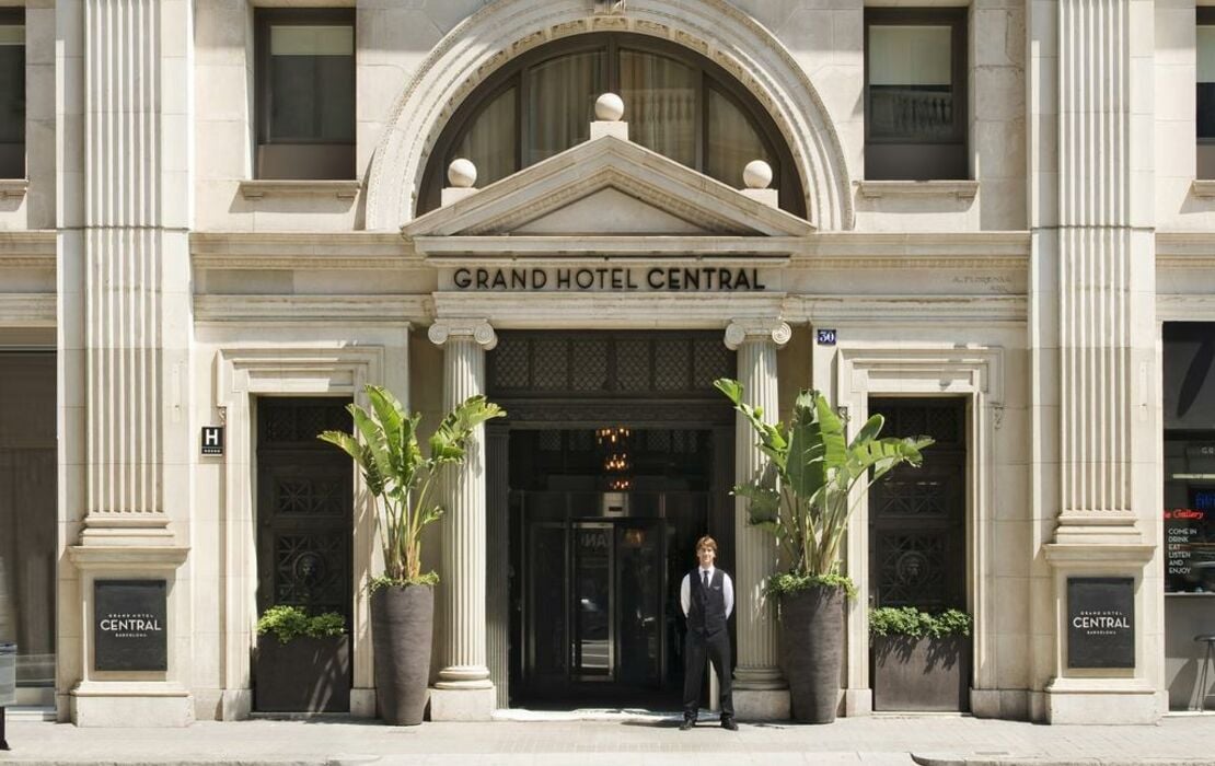 Grand Hotel Central, Small Luxury Hotels
