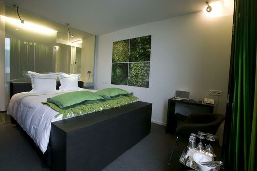 D-Hotel