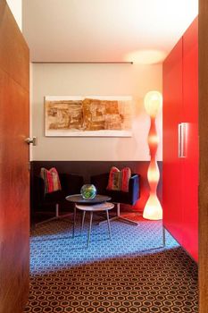 Charming House Iqs