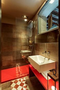 Charming House Iqs