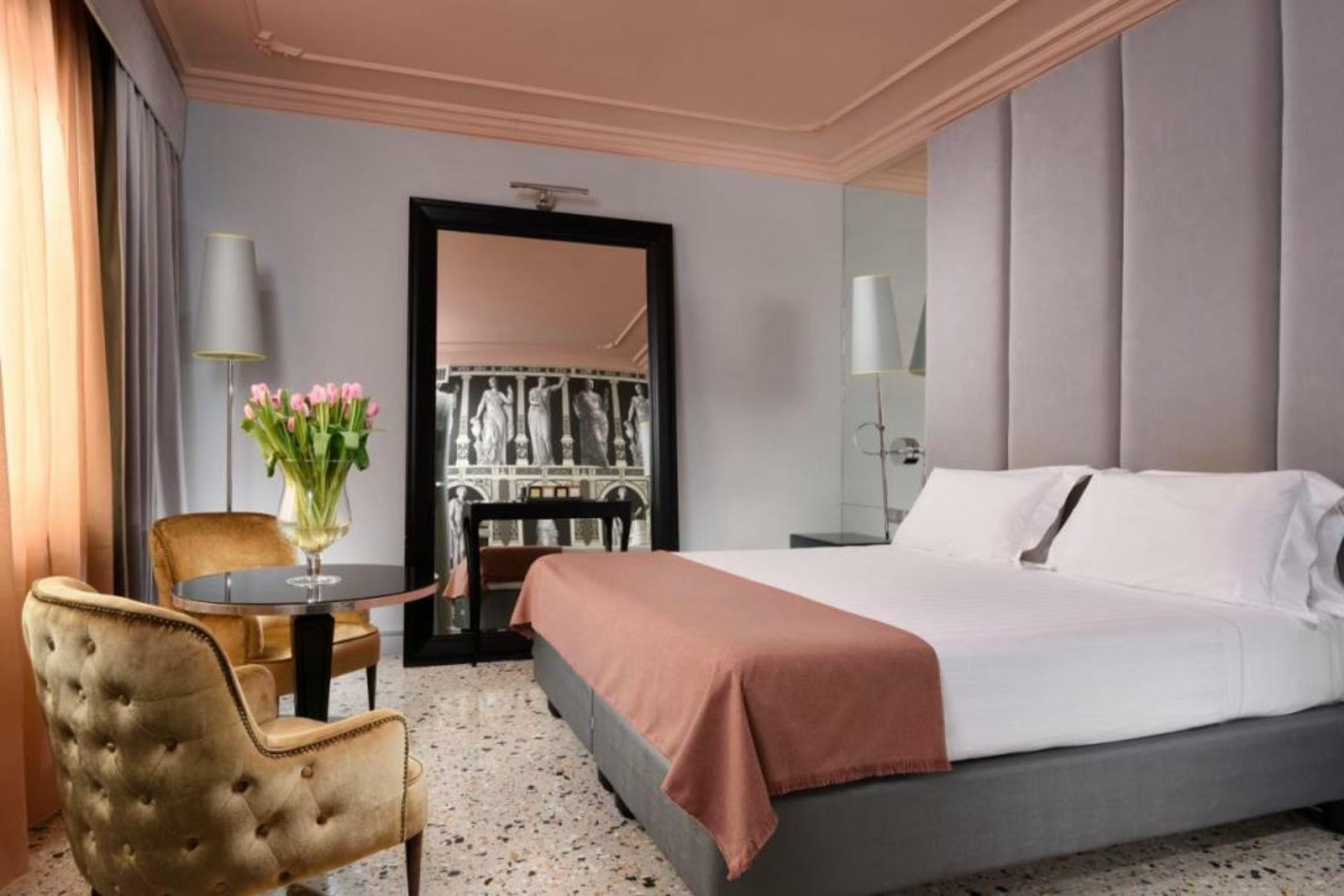 Leon's Place Hotel In Rome