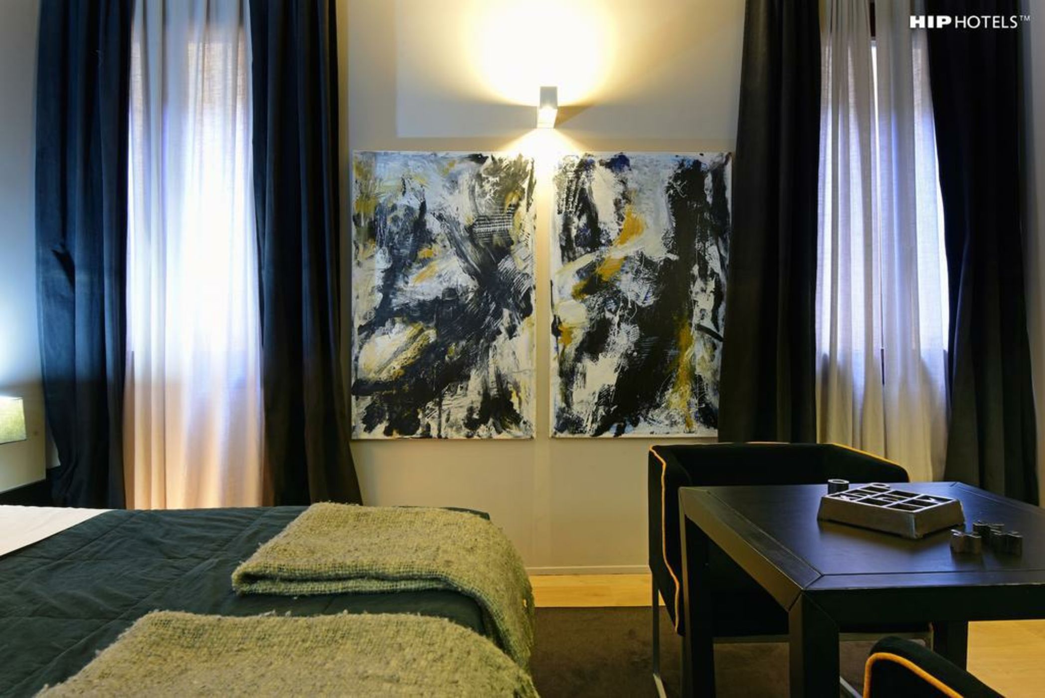 Charming House DD724