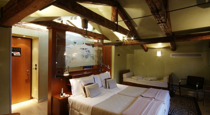 Ca' Pisani Hotel