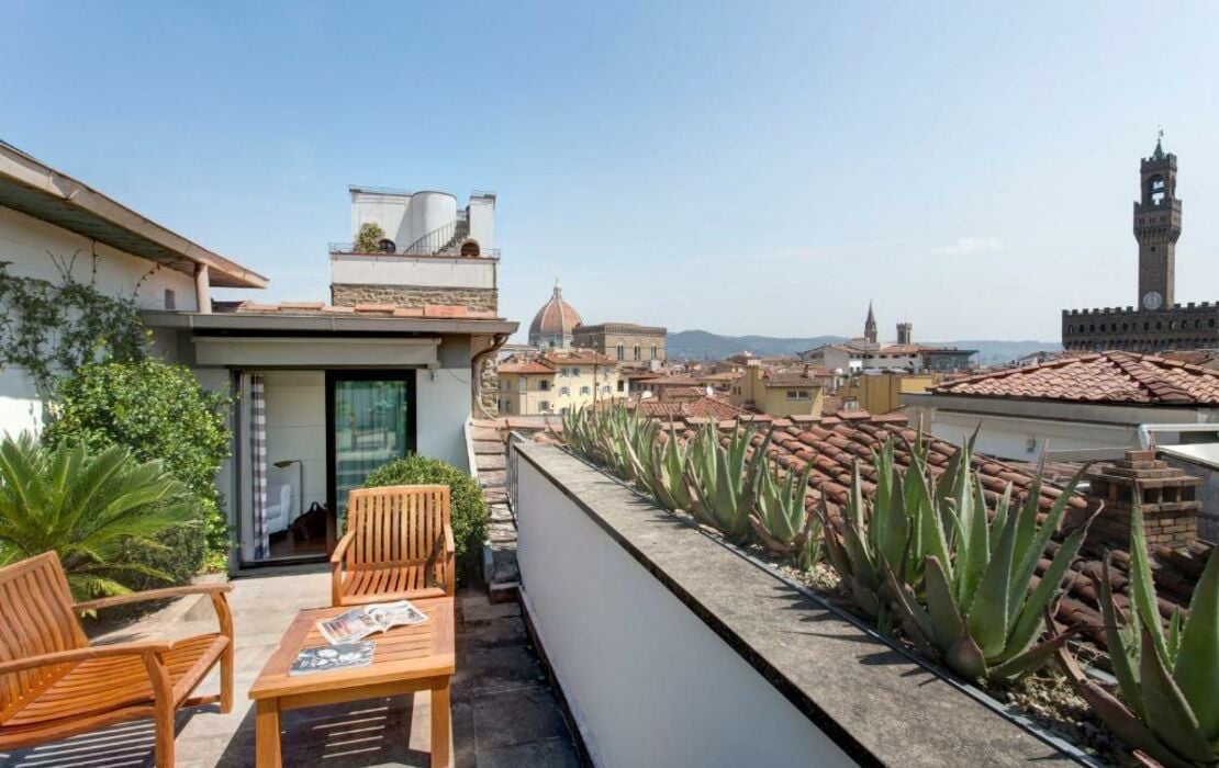 Gallery Hotel Art Lungarno Collection, a Design Boutique Hotel