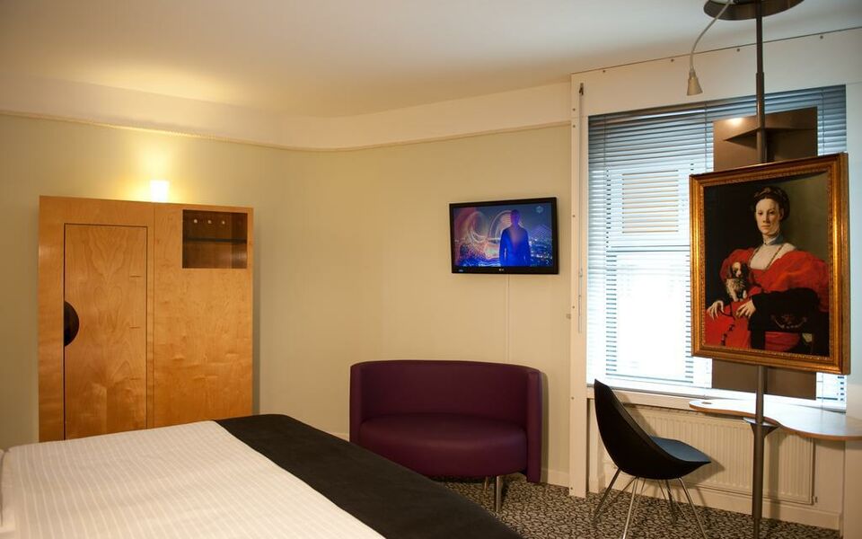Hotel Cristall Koln Ursulaplatz Hotel Cristall Koln Ursulaplatz