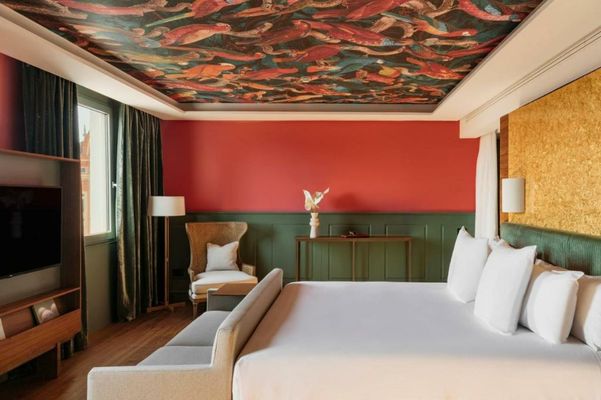 Hotel Colón Gran Meliá - The Leading Hotels of the World