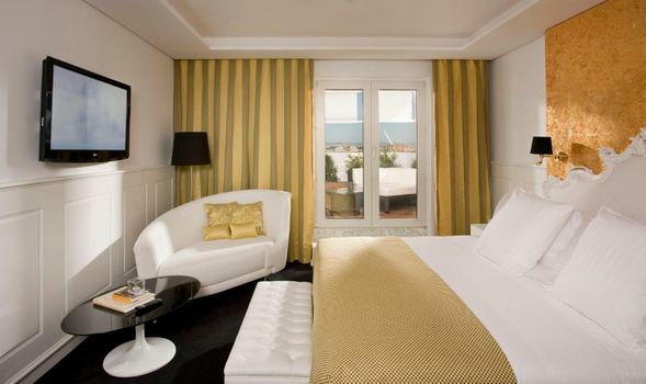 Hotel Colón Gran Meliá - The Leading Hotels of the World