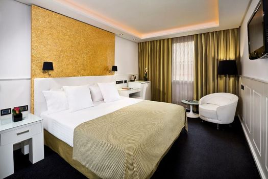 Hotel Colón Gran Meliá - The Leading Hotels of the World
