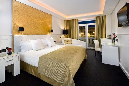 Hotel Colón Gran Meliá - The Leading Hotels of the World