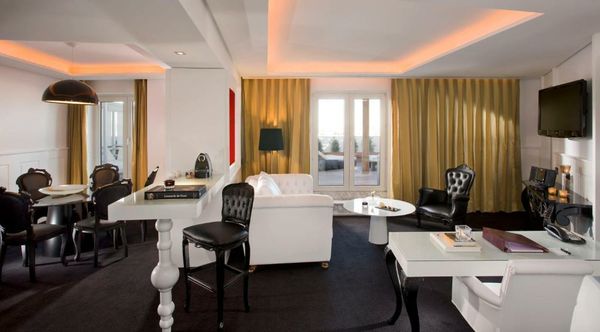 Hotel Colón Gran Meliá - The Leading Hotels of the World