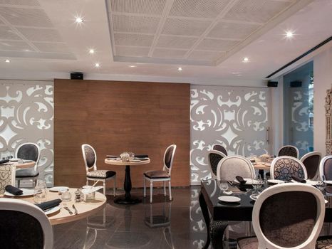 Hotel Colón Gran Meliá - The Leading Hotels of the World