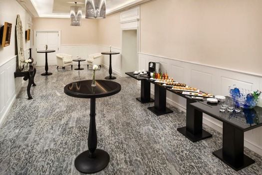 Hotel Colón Gran Meliá - The Leading Hotels of the World
