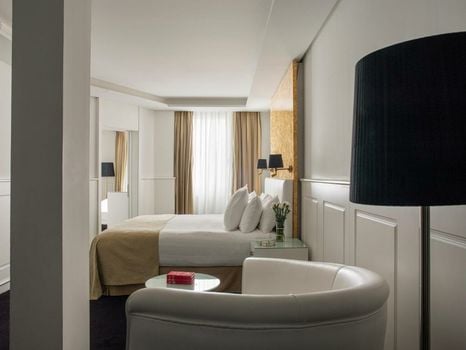 Hotel Colón Gran Meliá - The Leading Hotels of the World