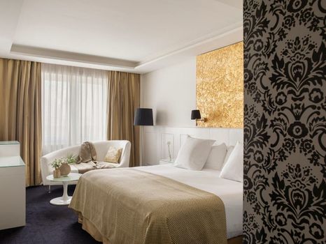 Hotel Colón Gran Meliá - The Leading Hotels of the World